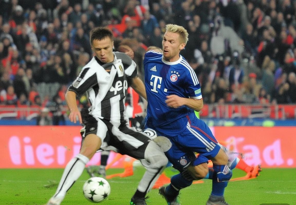 2013欧冠拜仁对尤文经典对决：战术解析与关键瞬间回顾(图4)